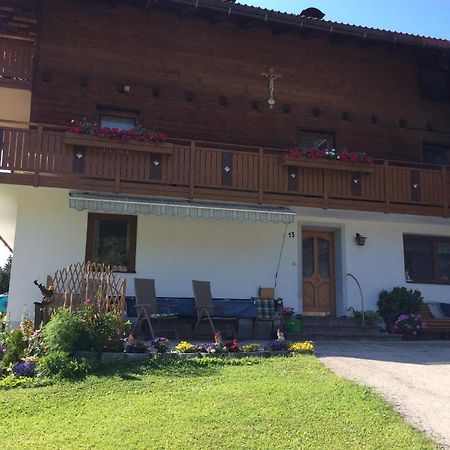Haus Eder Burgi Hotell Nikolsdorf Exteriör bild