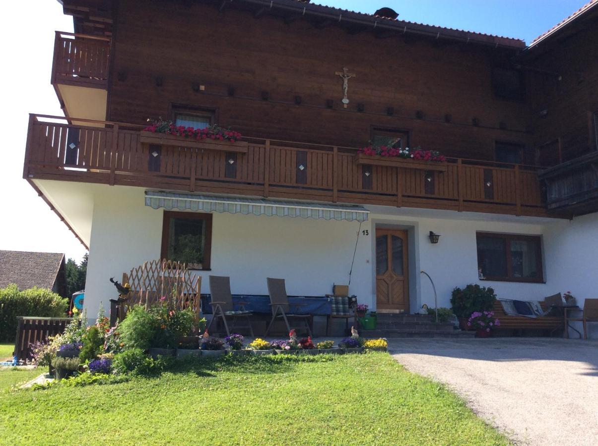 Haus Eder Burgi Hotell Nikolsdorf Exteriör bild