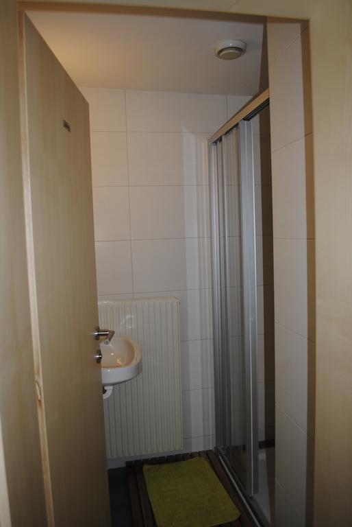 Haus Eder Burgi Hotell Nikolsdorf Exteriör bild